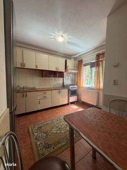 Apartament cu 2 camere decomandat, mobilat în Rovine