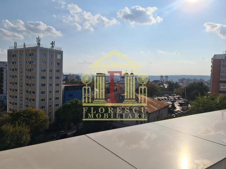 Apartament cu 3 camere, mobilat în Central
