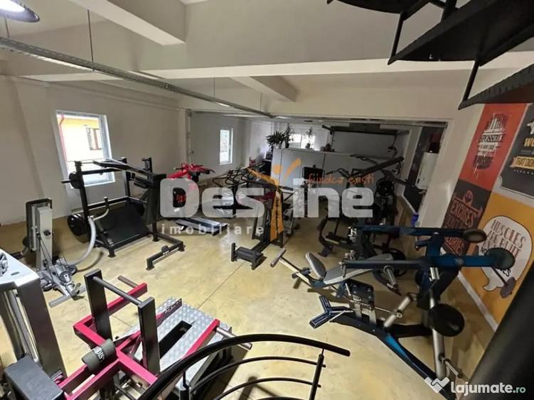 Spațiu comercial, de 336 mp, în Central