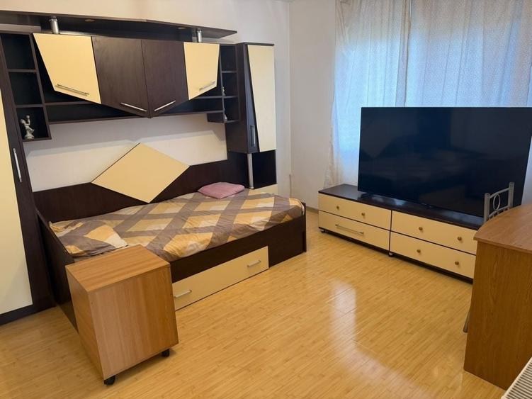 Apartament cu 2 camere semidecomandat în Mogoșoaia