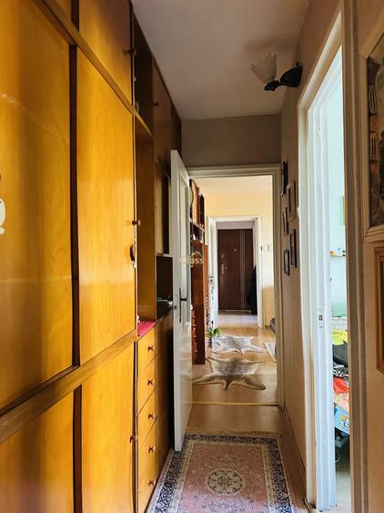 Apartament cu 3 camere semidecomandat, mobilat în Mănăștur
