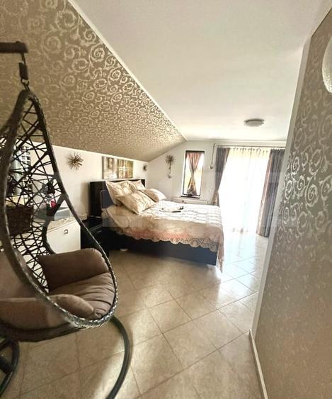 Casă individuală cu 5 camere cu Canalizare în Tohanu Nou