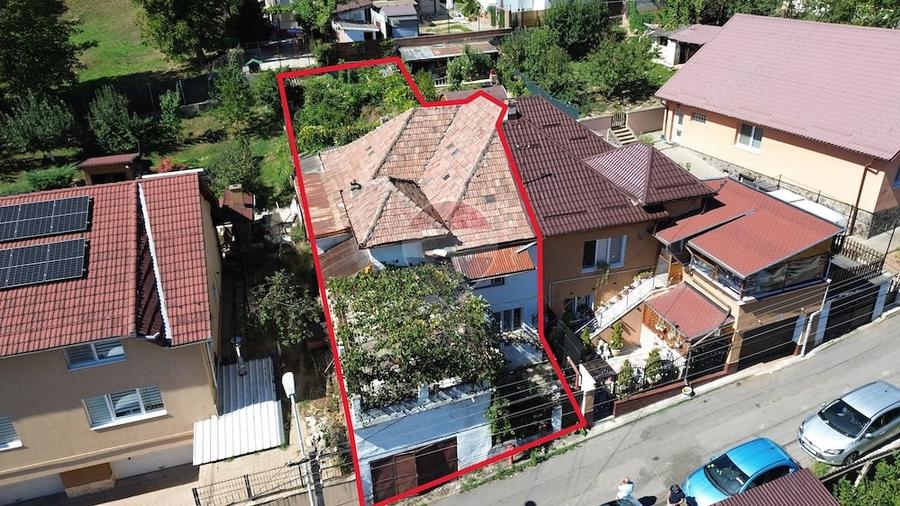 Casă cu Teren 254 Mp în Nord