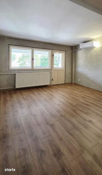 Casă cu Teren 100 Mp în Centrul Civic