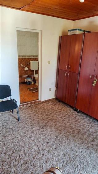 Casă cu 6 camere cu Teren 1579 Mp în Nojorid
