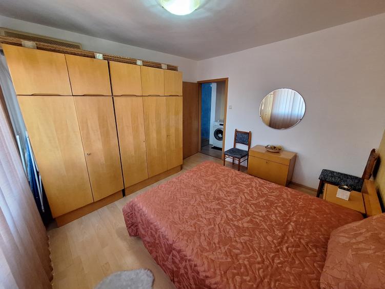 Apartament cu 2 camere semidecomandat în Torontalului