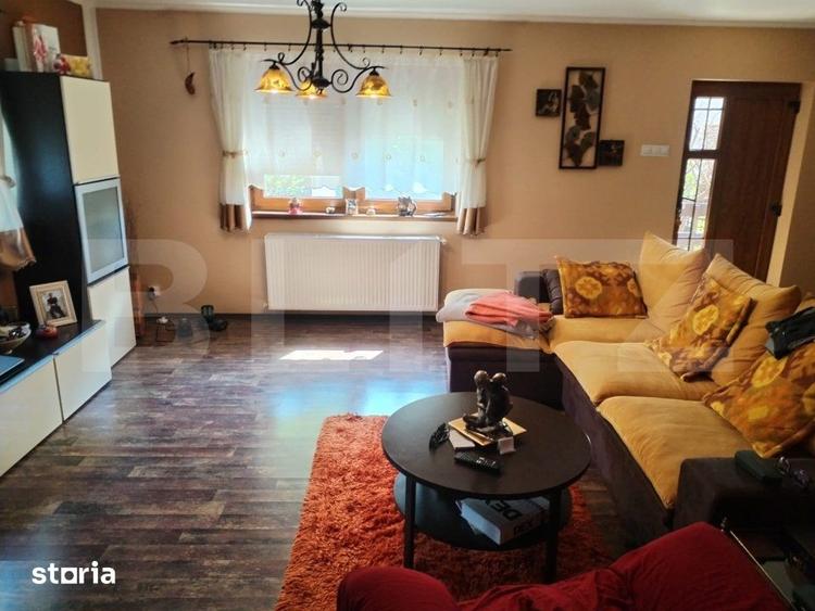 Casă cu 5 camere cu Teren 1241 Mp în Păulești