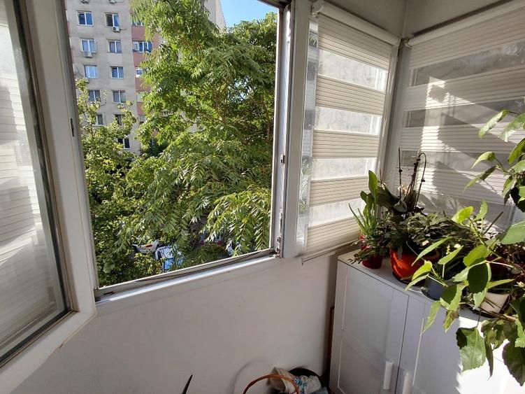 Apartament cu 3 camere decomandat, mobilat în Dristor
