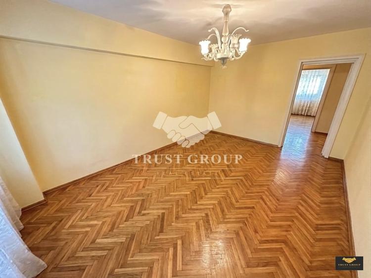 Apartament cu 4 camere decomandat în Titulescu