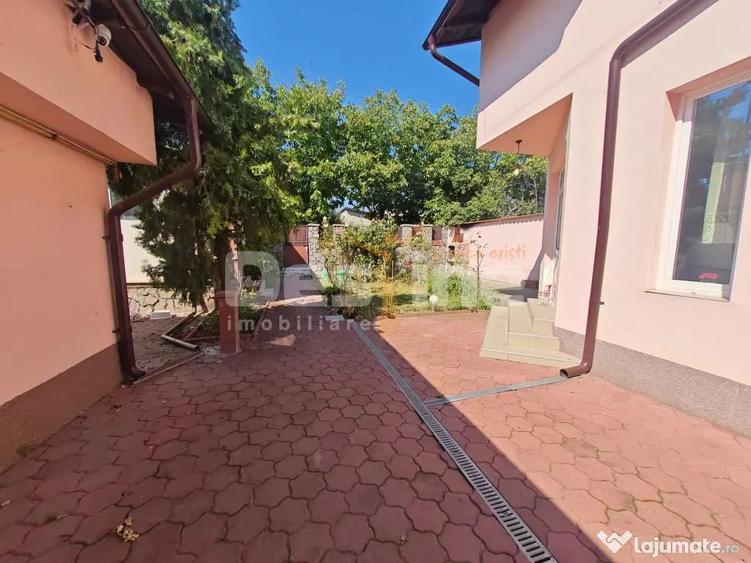 Casă cu 7 camere cu Teren 400 Mp în Nord