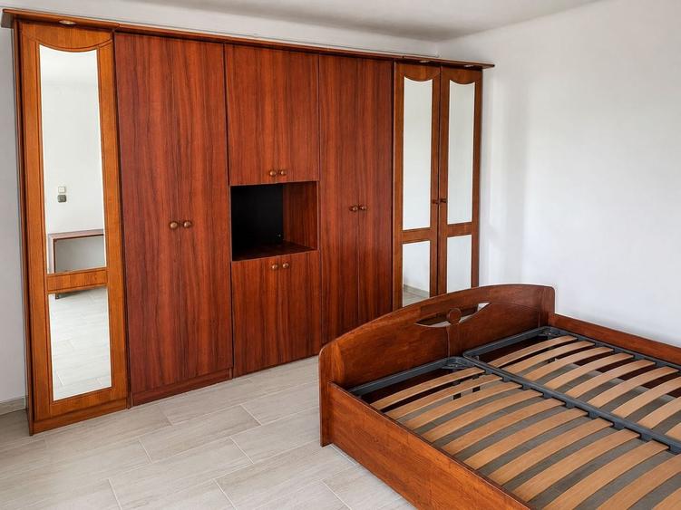 Garsonieră decomandată, mobilată în Complex Studențesc