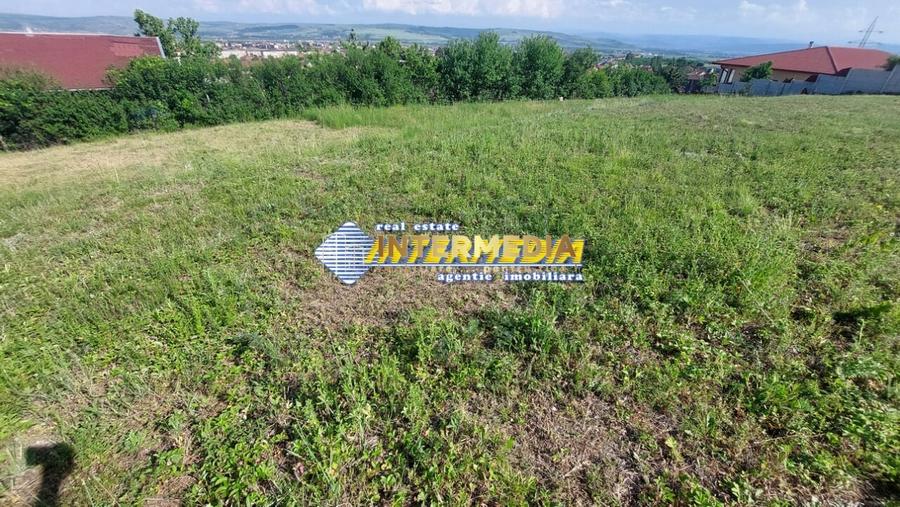 Teren Construcții intravilan de 1315 mp, în Cetate