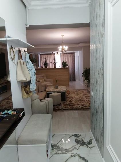 Apartament cu 3 camere decomandat în Primo