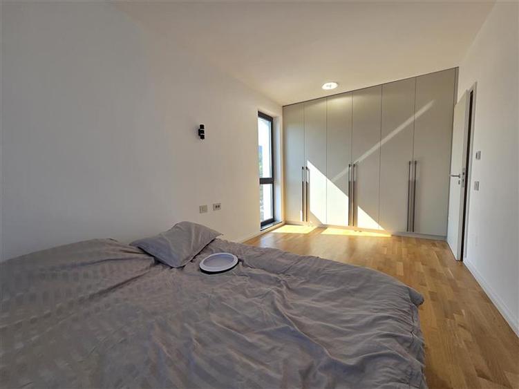 Apartament cu 2 camere decomandat, mobilat în Răcădău