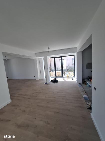Casă cu 5 camere cu Teren 342 Mp în Central