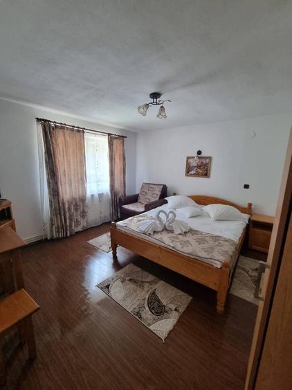 Casă cu 4 camere în Arieșeni