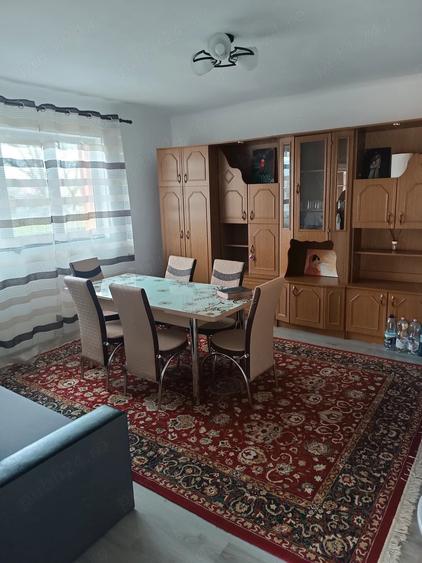 Casă cu 4 camere cu Teren 11700 Mp în Băbeni