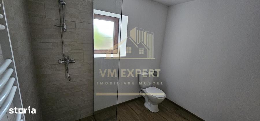 Casă cu 4 camere cu Teren 177 Mp în Rucăr