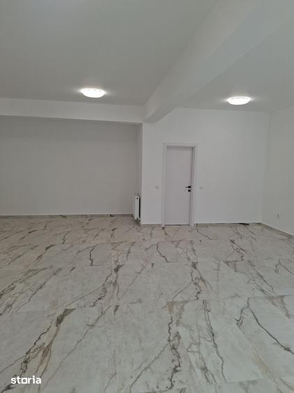 Spațiu comercial, de 65 mp, în Central