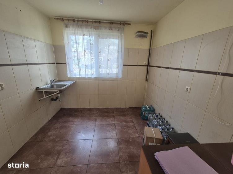 Casă cu 3 camere cu Teren 337 Mp în Central