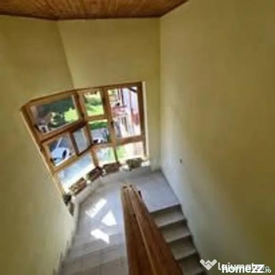 Apartament cu 3 camere decomandat în Poiana Brașov