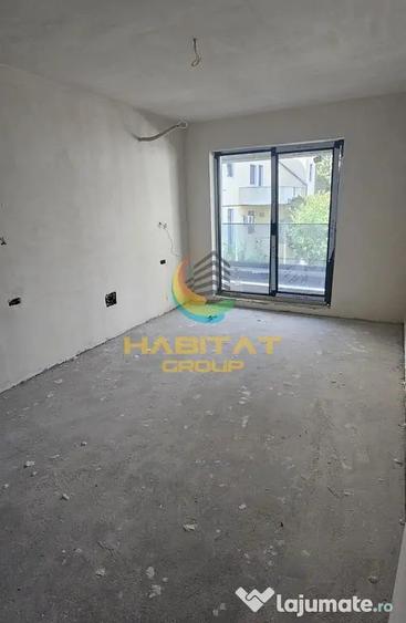 Apartament cu 4 camere decomandat în Băneasa