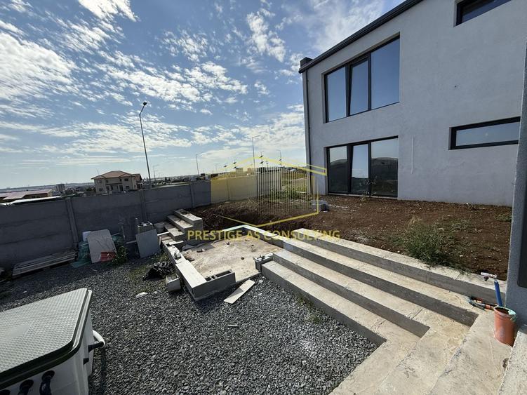 Vila moderna cu structura metalica, tehnologie NZEB si piscina | Giarmata - 16