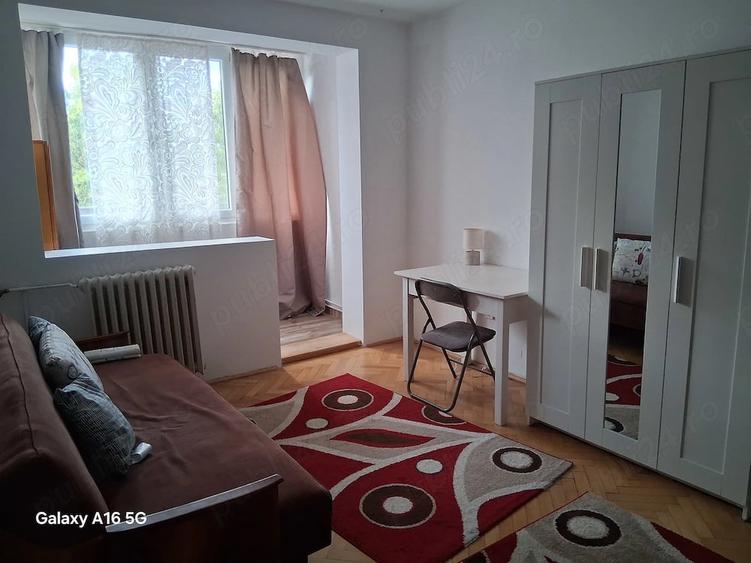 Apartament cu 2 camere semidecomandat în Complex Studențesc