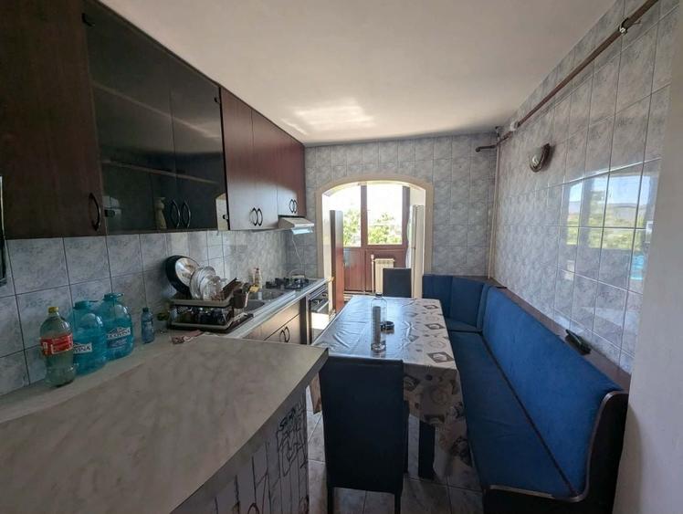 Apartament cu 2 camere decomandat în 1 Mai