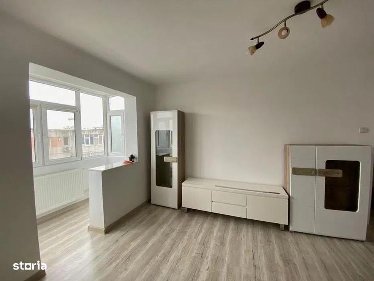 Apartament cu 2 camere semidecomandat, mobilat în Tomis Nord