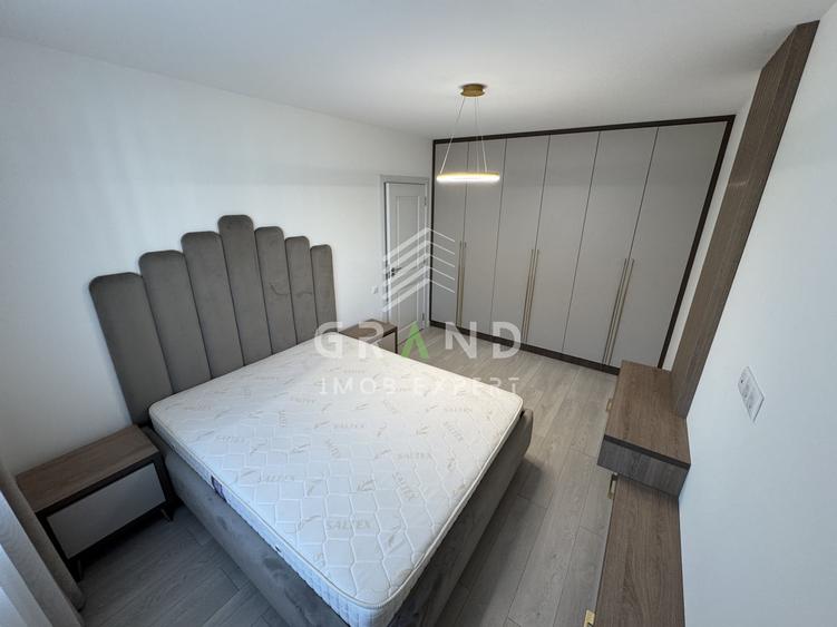 Apartament cu 3 camere semidecomandat, mobilat în Florești