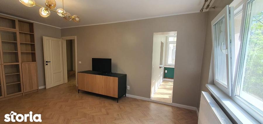 Apartament cu 2 camere decomandat în Decebal