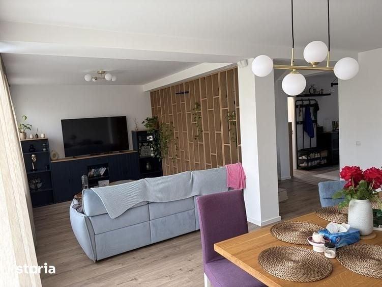 Casă cu 4 camere cu Teren 400 Mp în Central