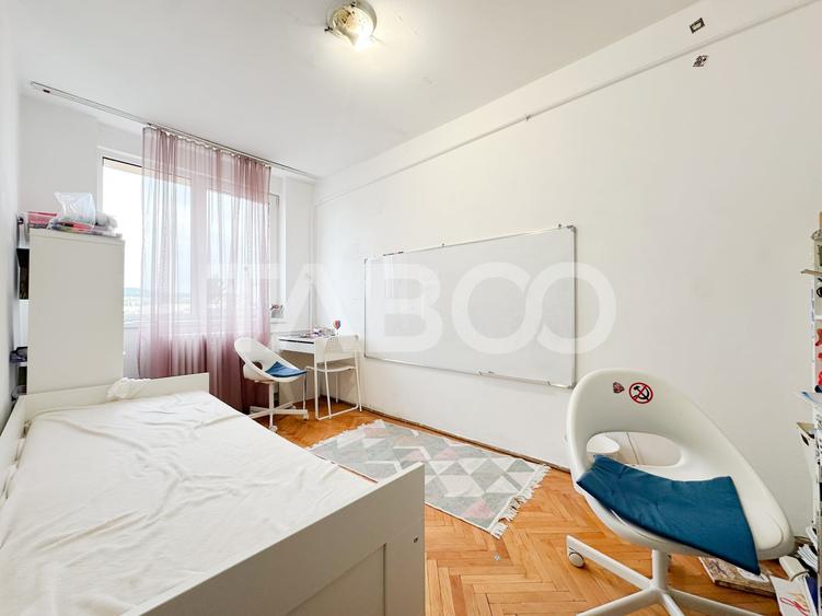 Apartament cu 3 camere semidecomandat, mobilat în Grigorescu
