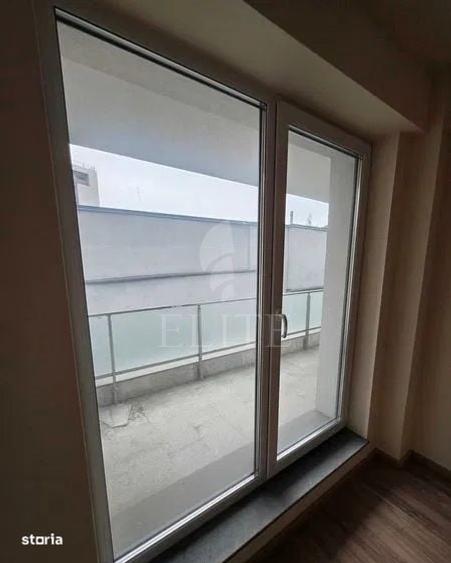 Apartament cu 2 camere semidecomandat în Între Lacuri