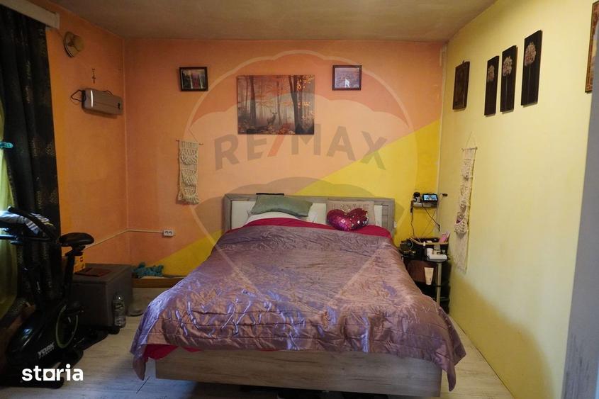 Casă cu 6 camere cu Teren 722 Mp în Bârsana