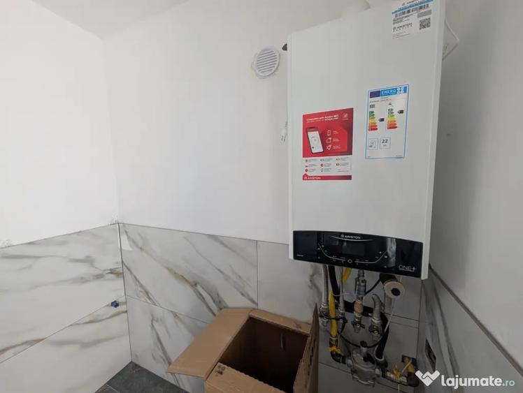 Casă cu 4 camere cu Teren 400 Mp în Central