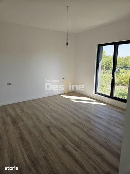 Casă cu 3 camere cu Teren 350 Mp în Bârnova