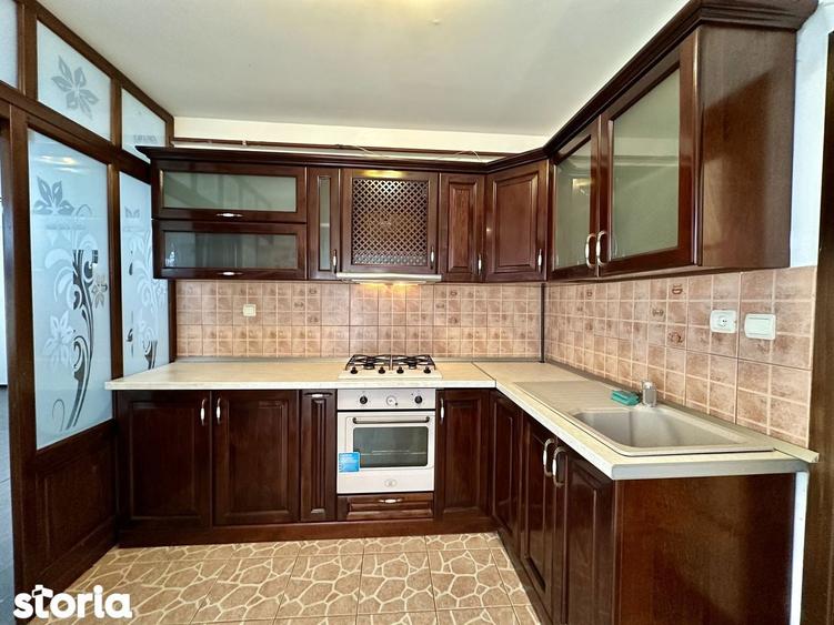 Apartament cu 3 camere în Bucium