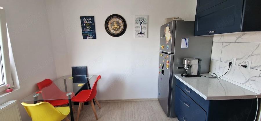 Apartament cu 3 camere decomandat în Cantacuzino