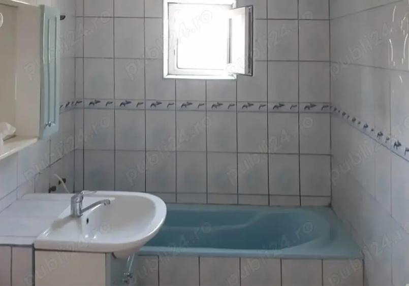 Apartament cu 2 camere decomandat în Calafat