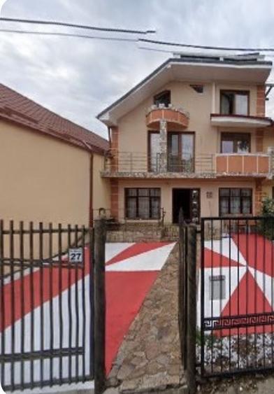 Casă cu 4 camere cu Teren 500 Mp în Exterior Vest