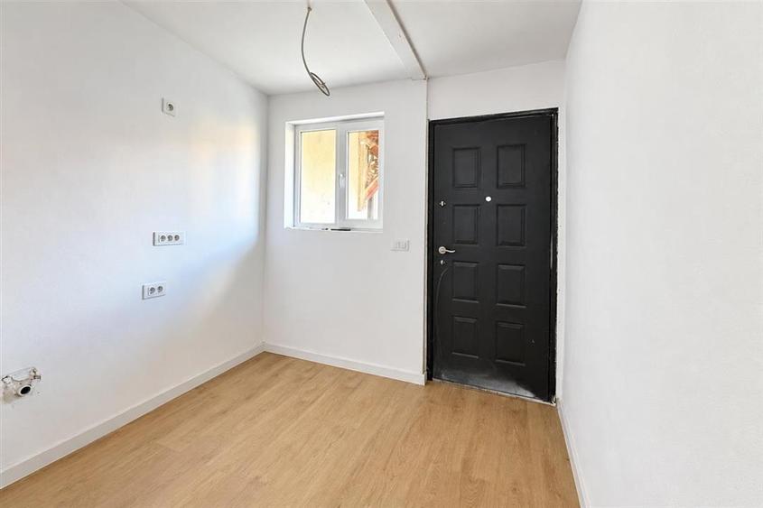Apartament cu 3 camere decomandat în Terezian