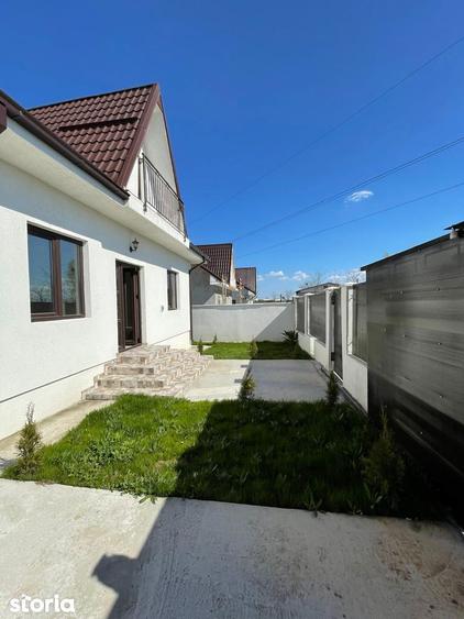 Casă cu 4 camere cu Teren 400 Mp în Lumina