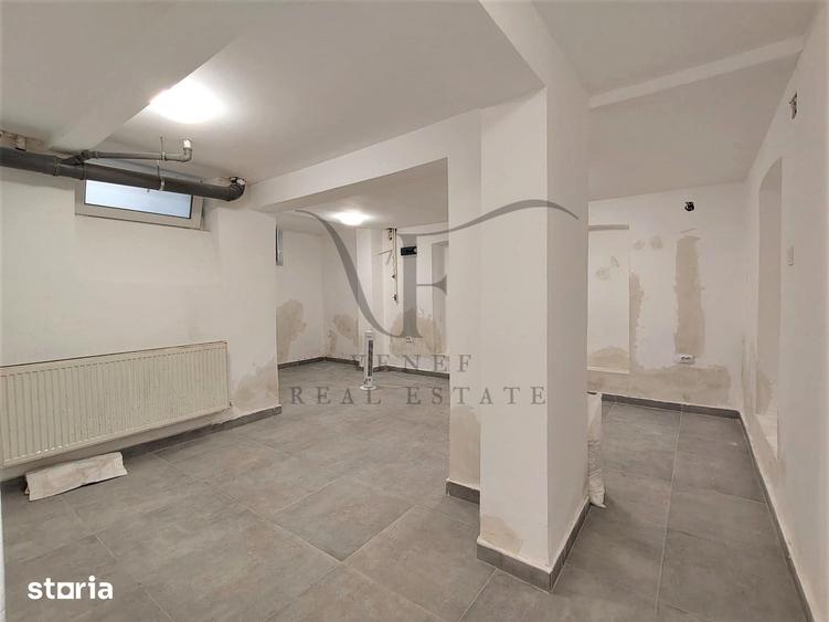Casă cu 9 camere cu Teren 212 Mp în Eminescu