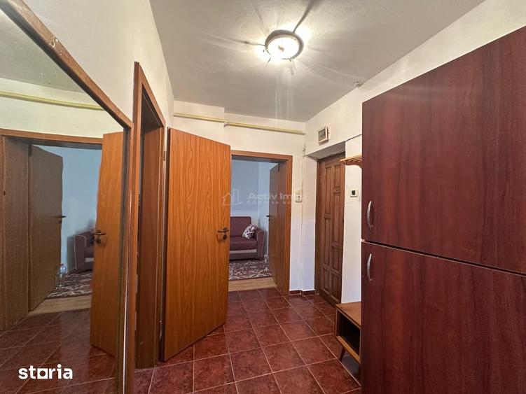 Apartament cu 3 camere semidecomandat în Luncă