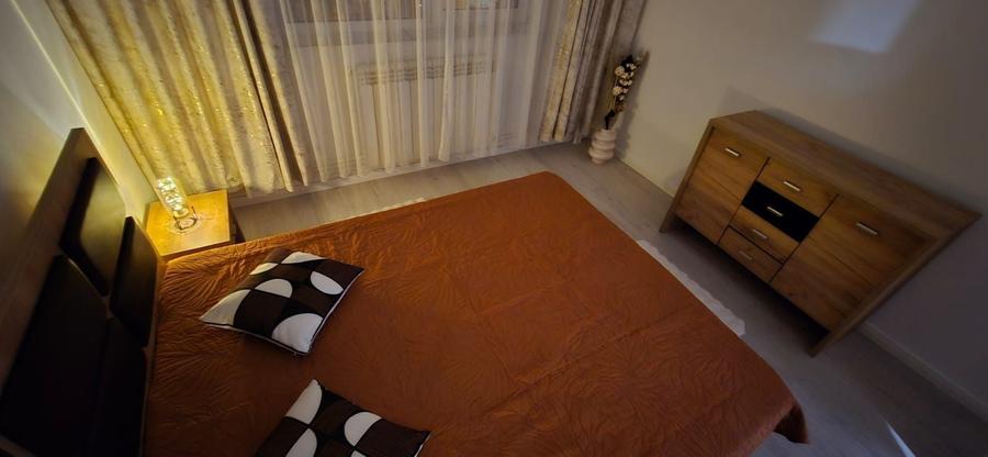 Apartament cu 2 camere semidecomandat, mobilat în Tomis II