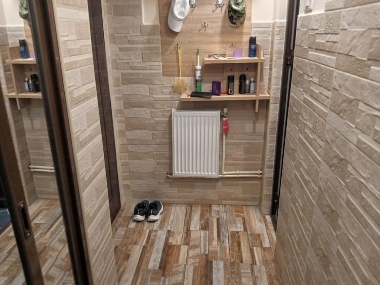 Apartament cu 2 camere semidecomandat, mobilat în Central