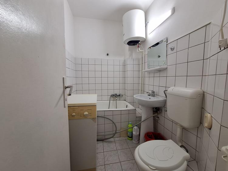 Garsonieră semidecomandată, mobilată în Brâncoveanu