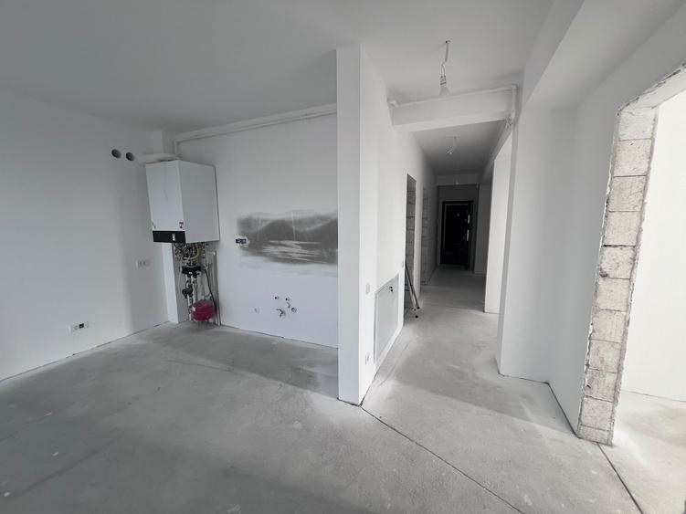 Apartament cu 4 camere decomandat în Brâncoveanu